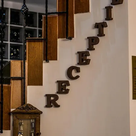 Noblesse House Hotel